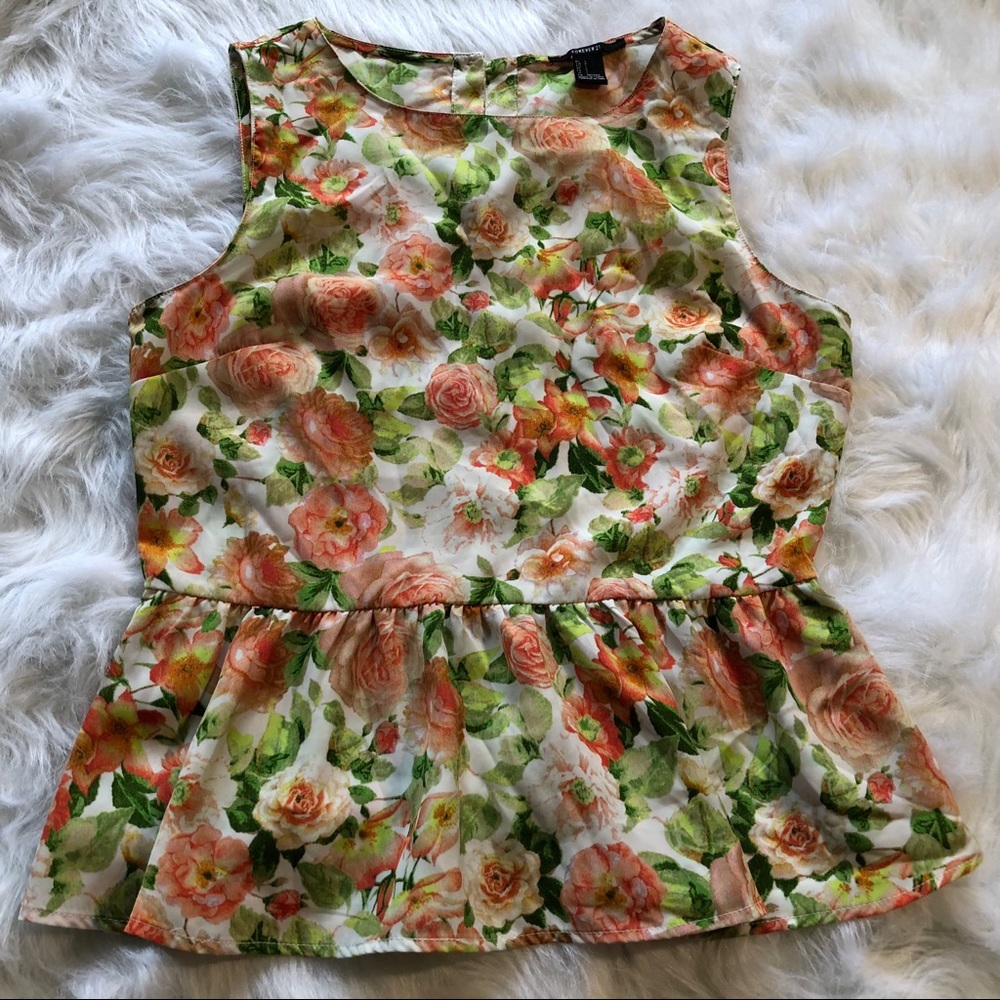 🔥4/$20🔥F21 S Floral Peplum Blouse - Picture 2 of 8